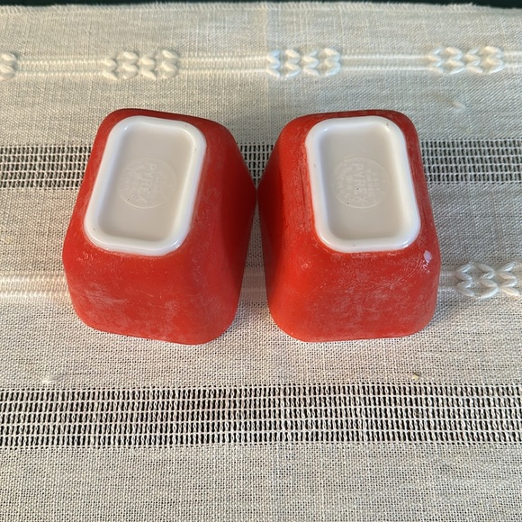 Vintage Pyrex - Picture 2 of 6